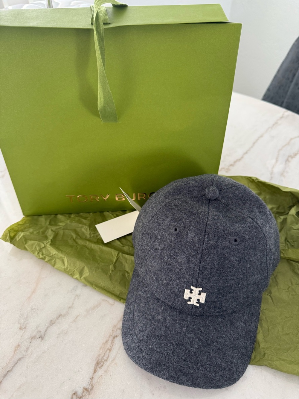 Tory Burch Wool Logo Cap 🧢 - Picture 2 of 9